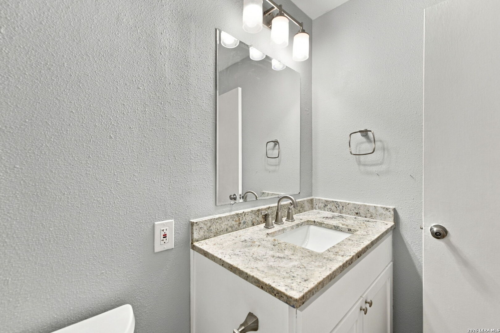 4122 RUNNING CREEK DR, San Antonio, TX 78218
