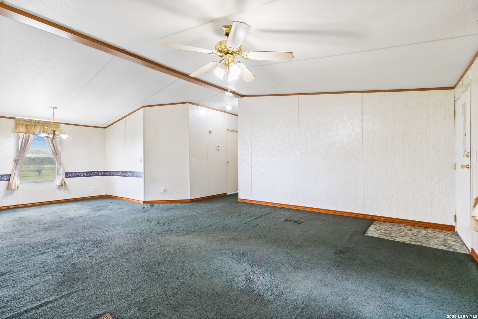 4320 County Road 331, Floresville, TX 78114