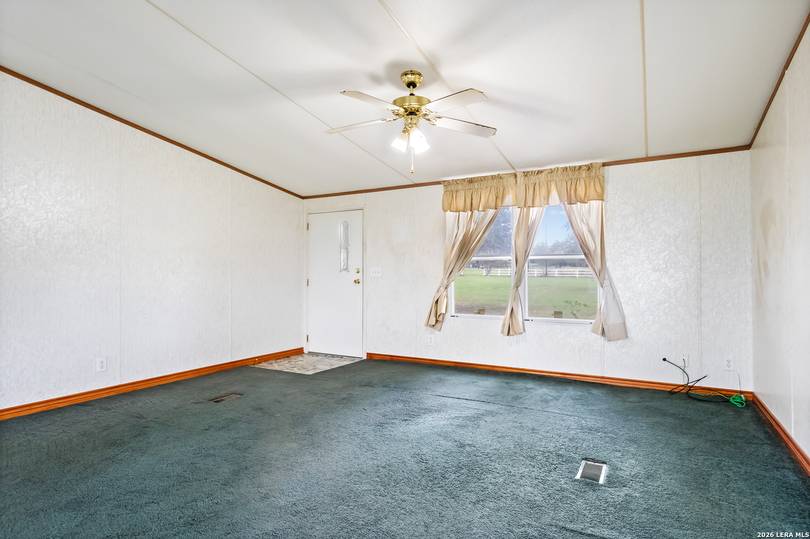 4320 County Road 331, Floresville, TX 78114