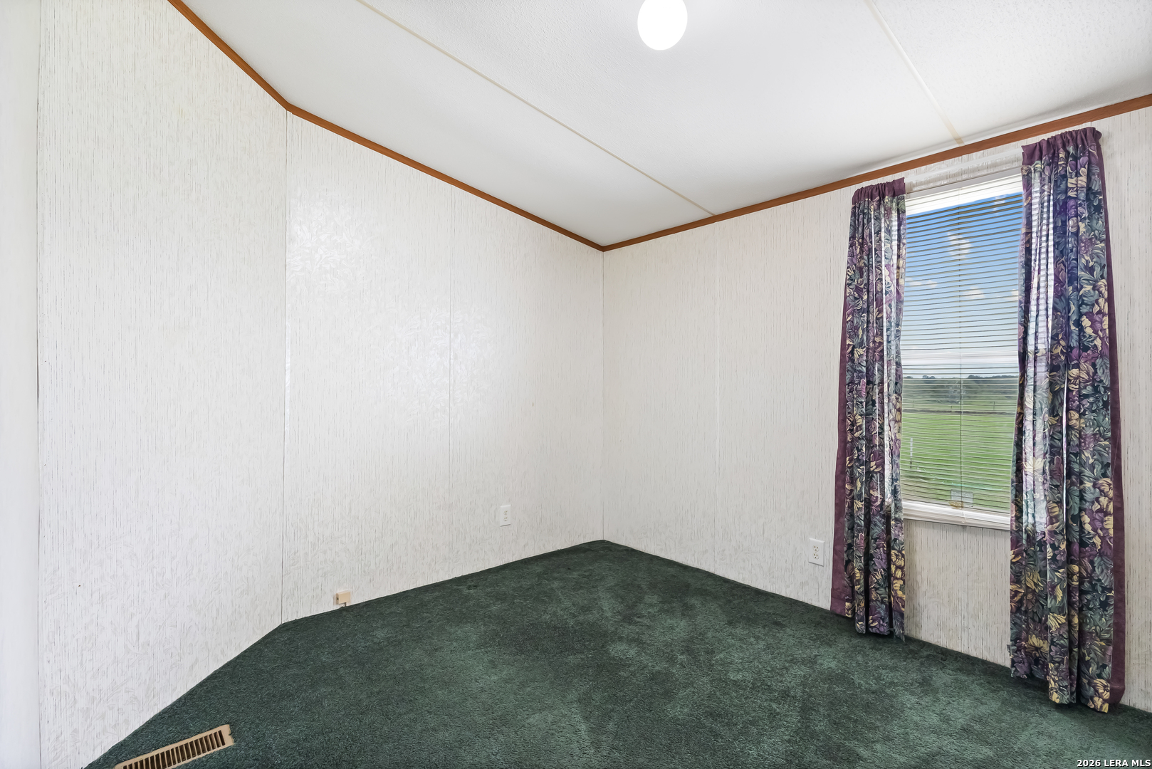 4320 County Road 331, Floresville, TX 78114