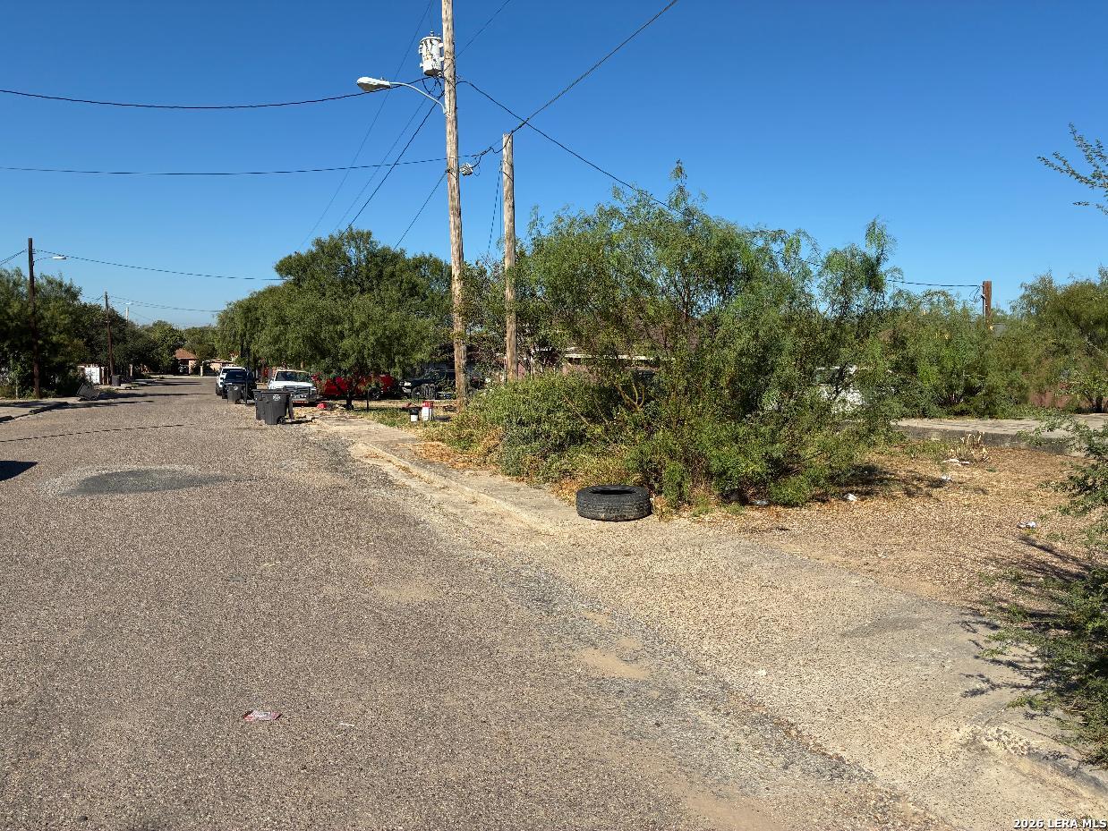 Photo 1 of Land for sale at 633 Guisseppi, Eagle Pass, TX 78852 | MLS# 2023732 | Listing updated on 2026-10-15