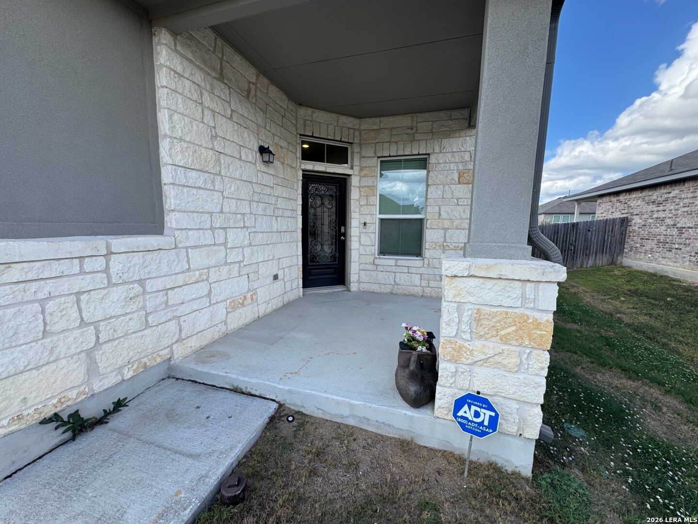 330 SINGING BRK, Cibolo, TX 78108
