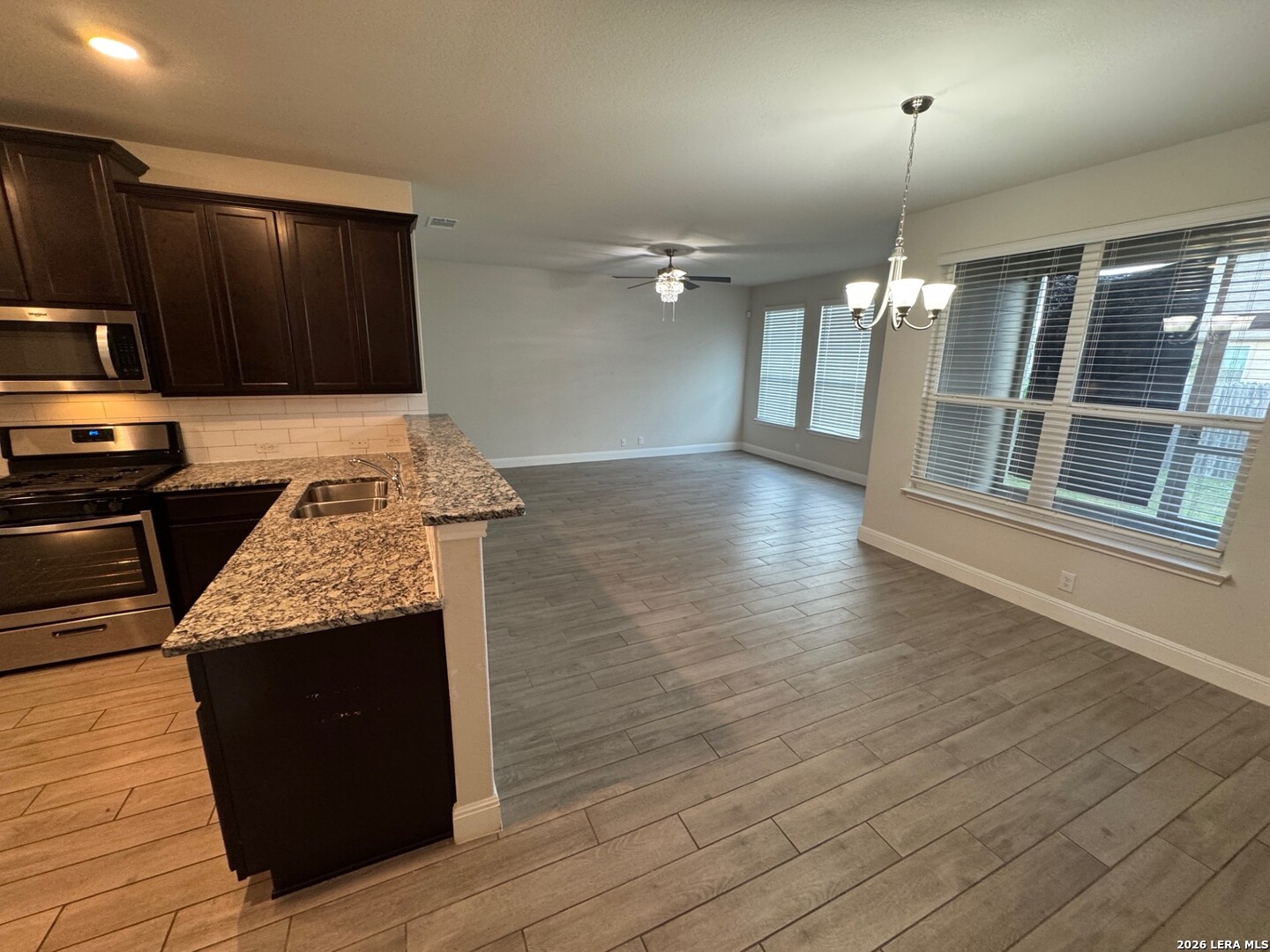 330 SINGING BRK, Cibolo, TX 78108