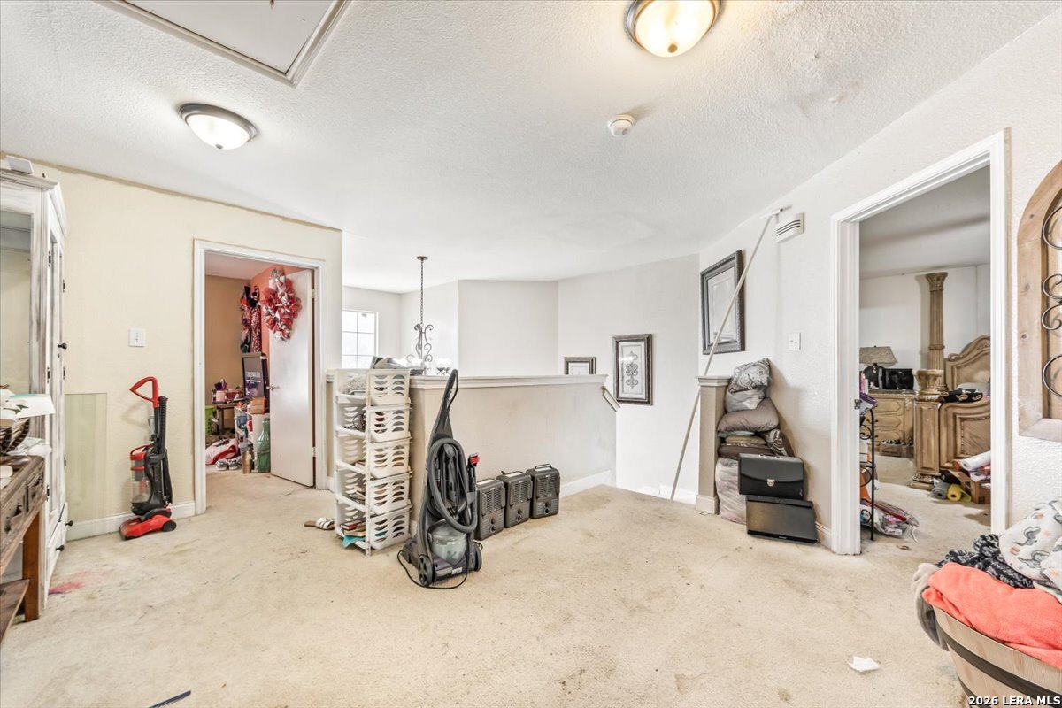 9926 AUTUMN HOLW, Converse, TX 78109