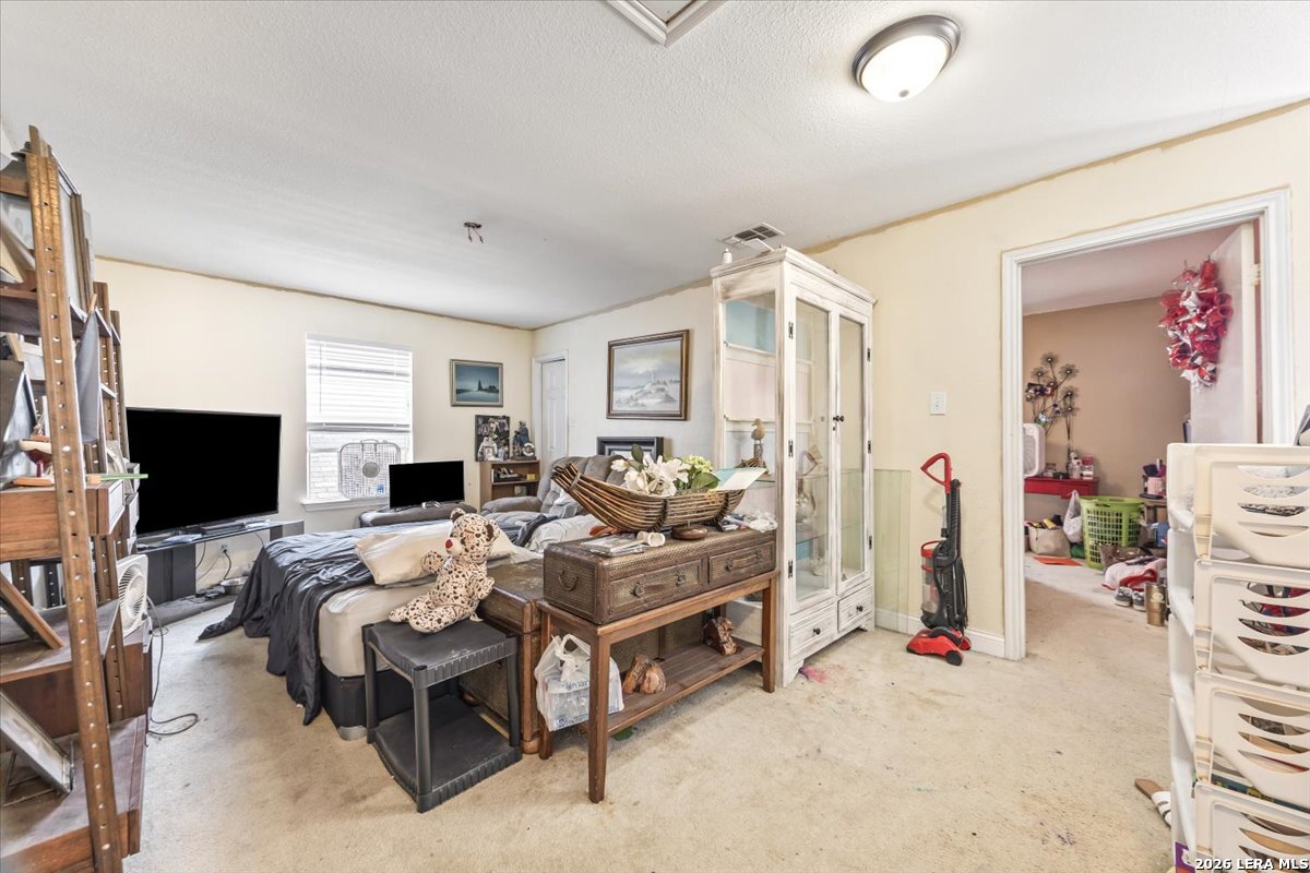 9926 AUTUMN HOLW, Converse, TX 78109