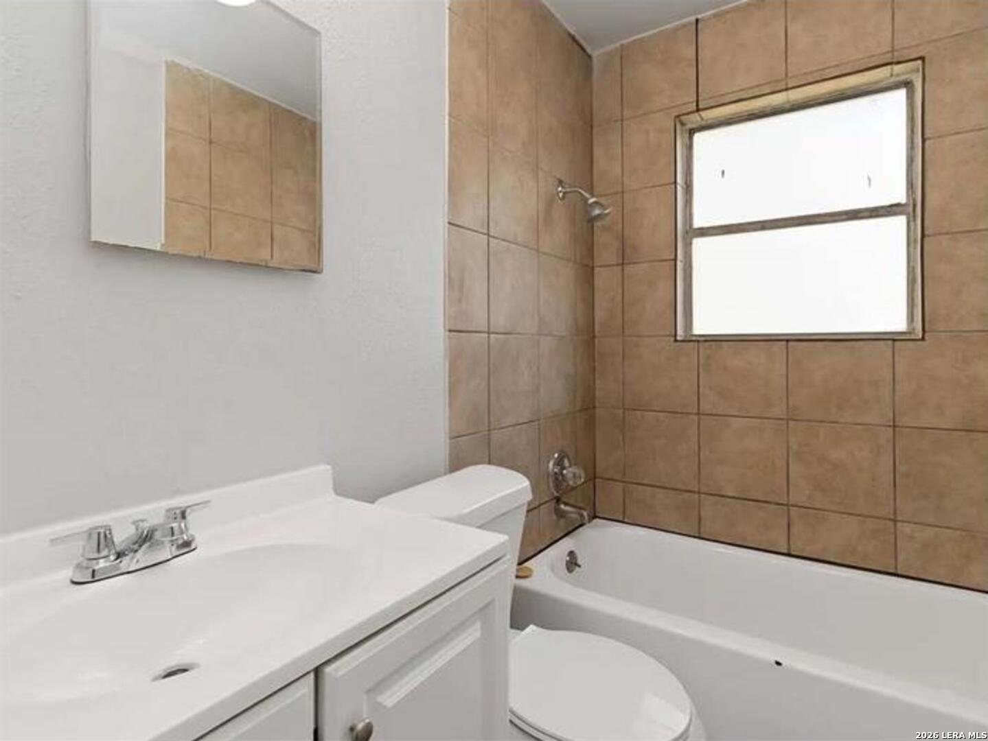 425 W Aviation, Universal City, TX 78148