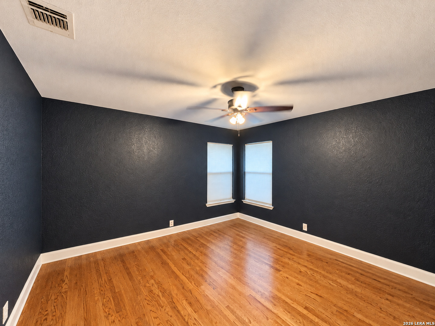 126 Longridge Dr, San Antonio, TX 78228