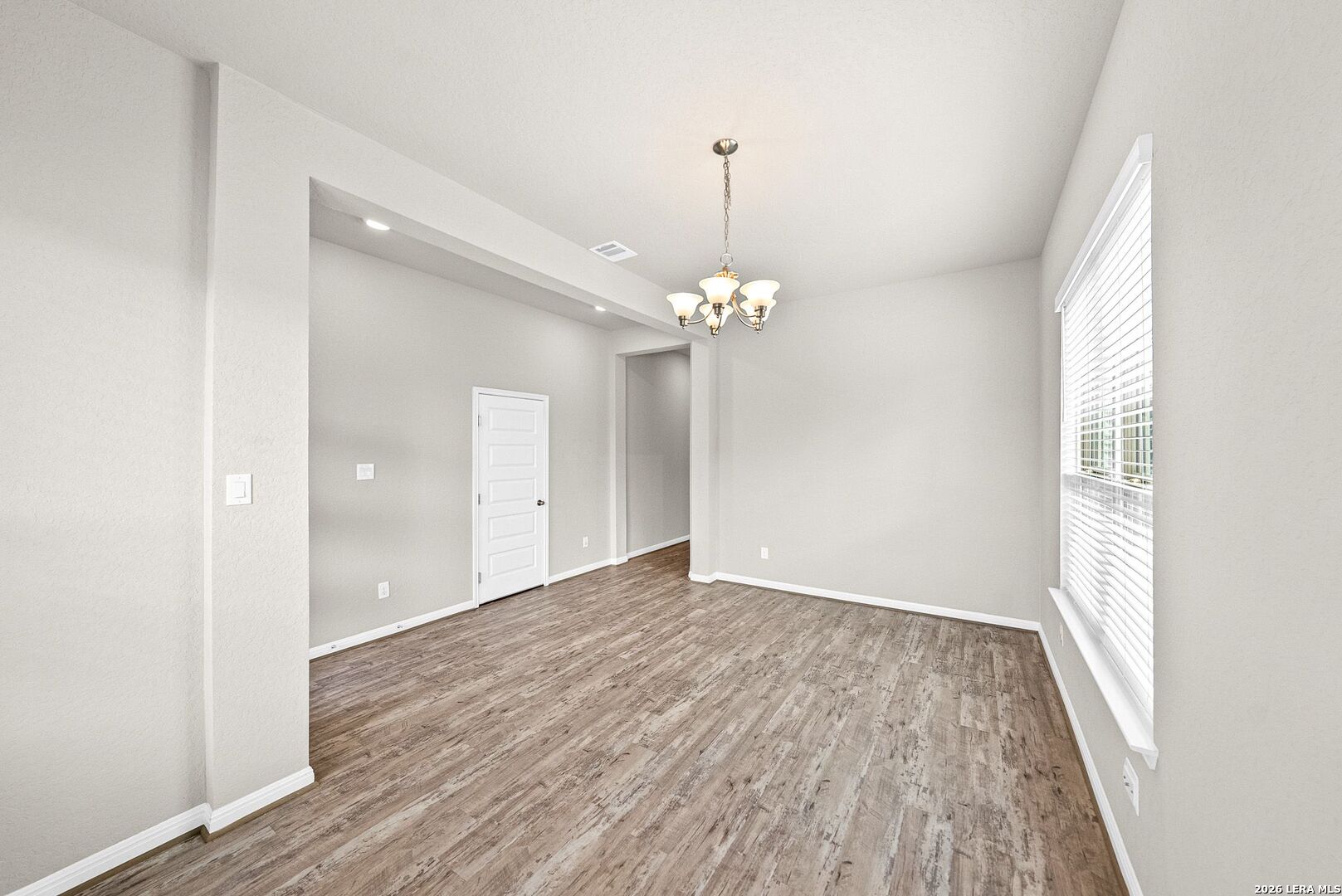 11563 Lightning Way, San Antonio, TX 78245