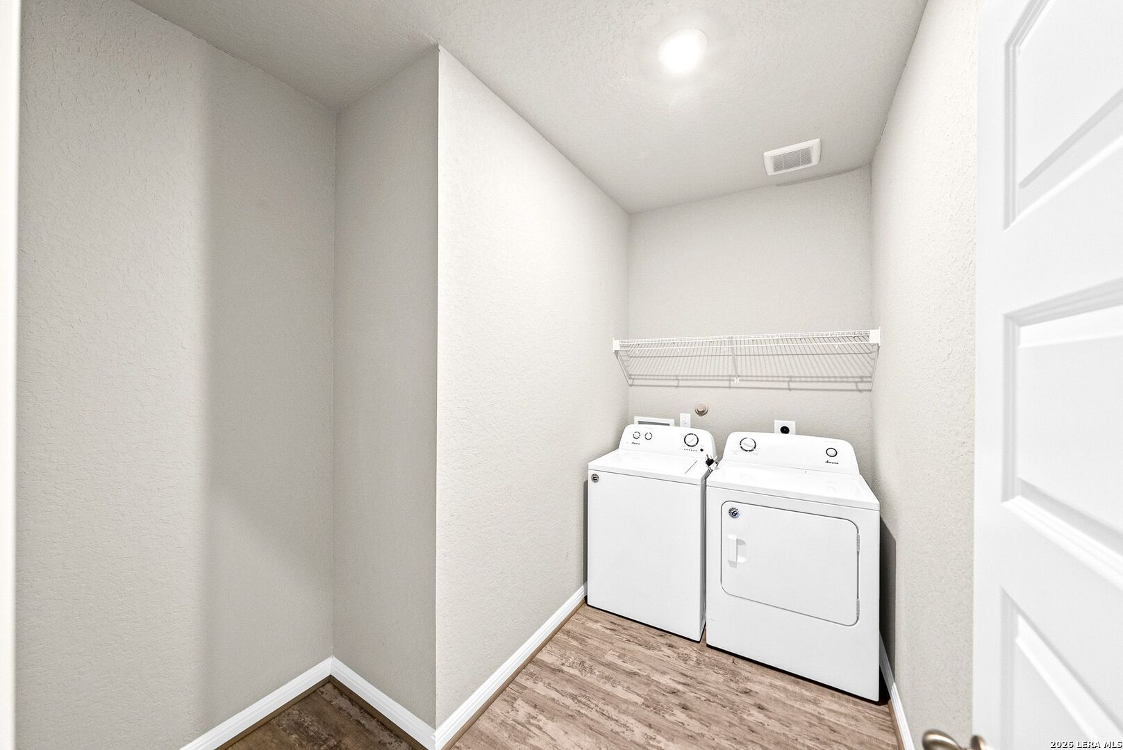 11563 Lightning Way, San Antonio, TX 78245