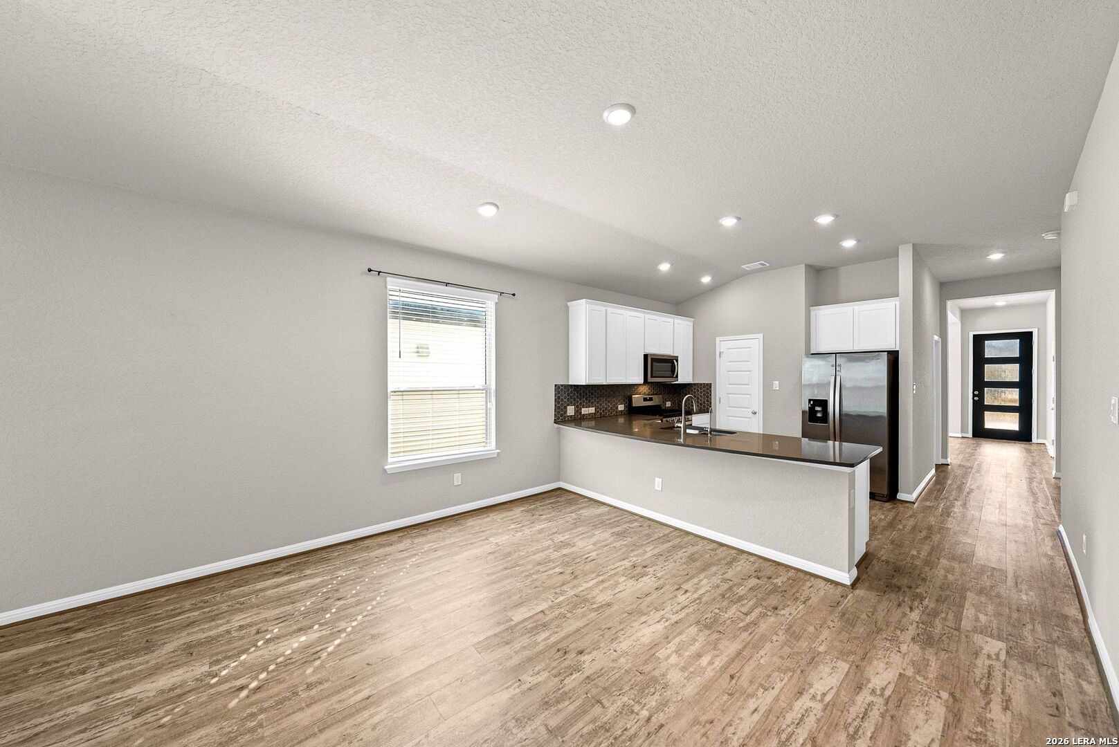 11563 Lightning Way, San Antonio, TX 78245