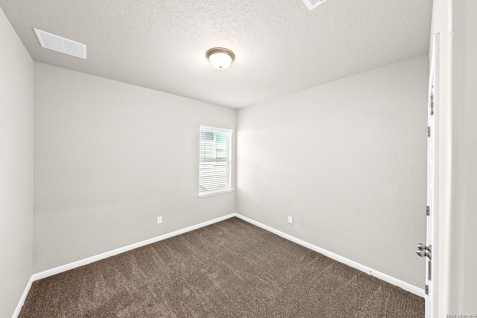 11563 Lightning Way, San Antonio, TX 78245