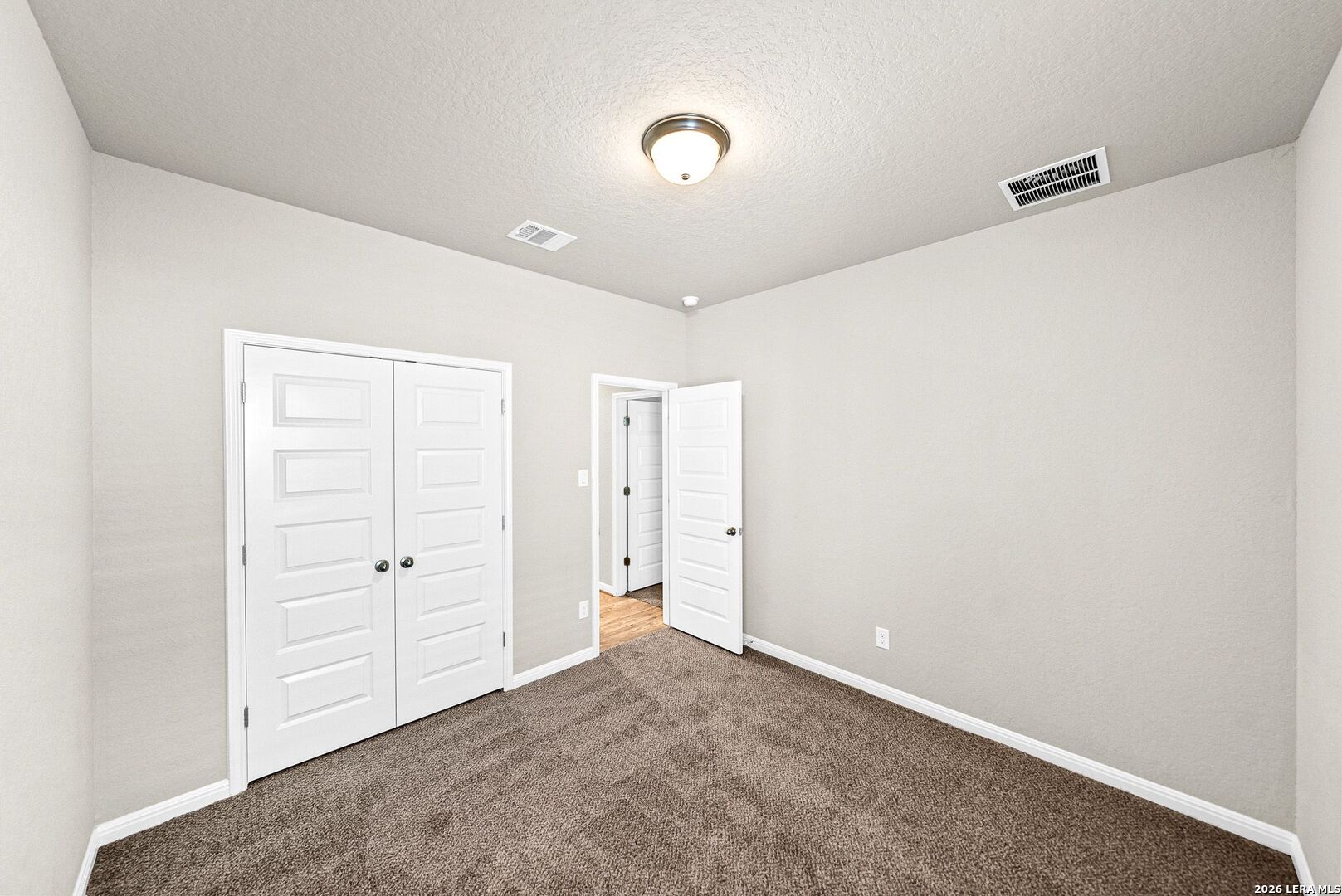 11563 Lightning Way, San Antonio, TX 78245