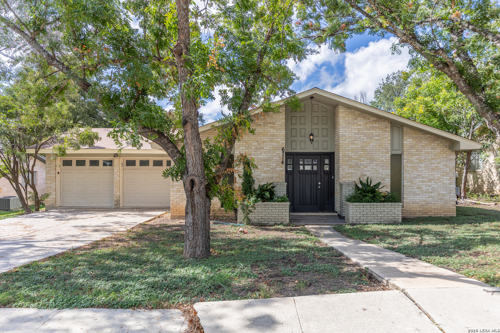 6714 FOREST HAVEN ST, San Antonio, TX 78240