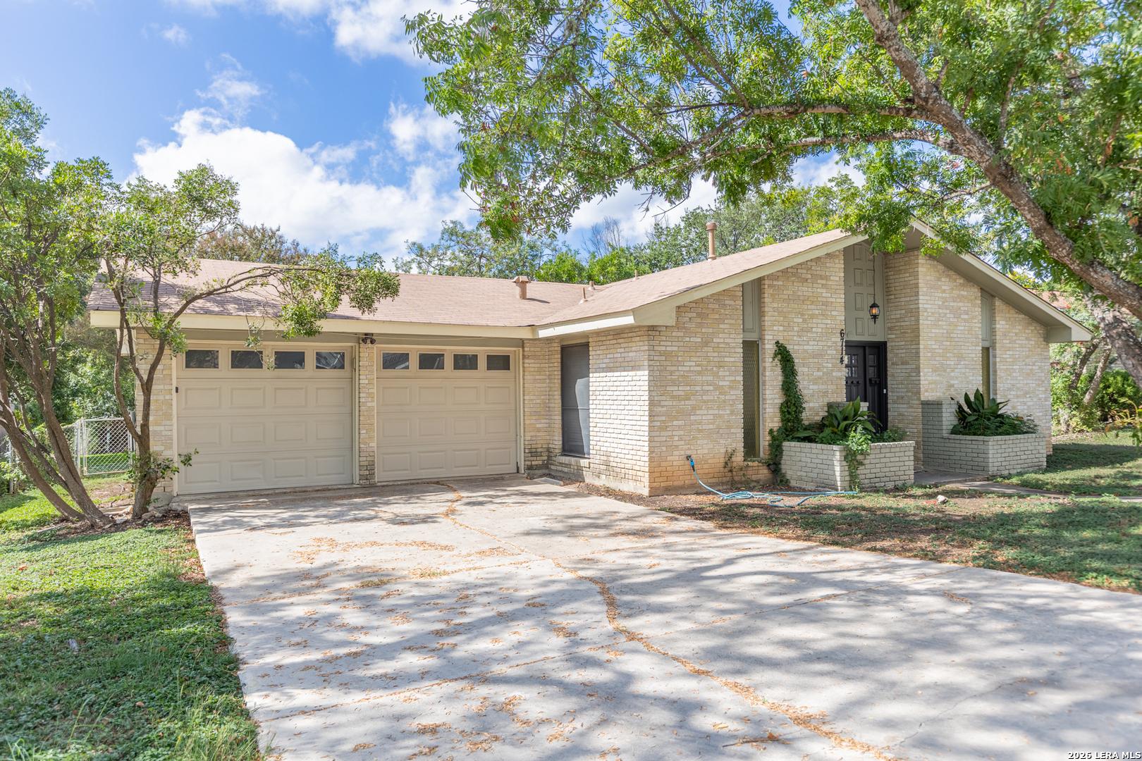 6714 FOREST HAVEN ST, San Antonio, TX 78240