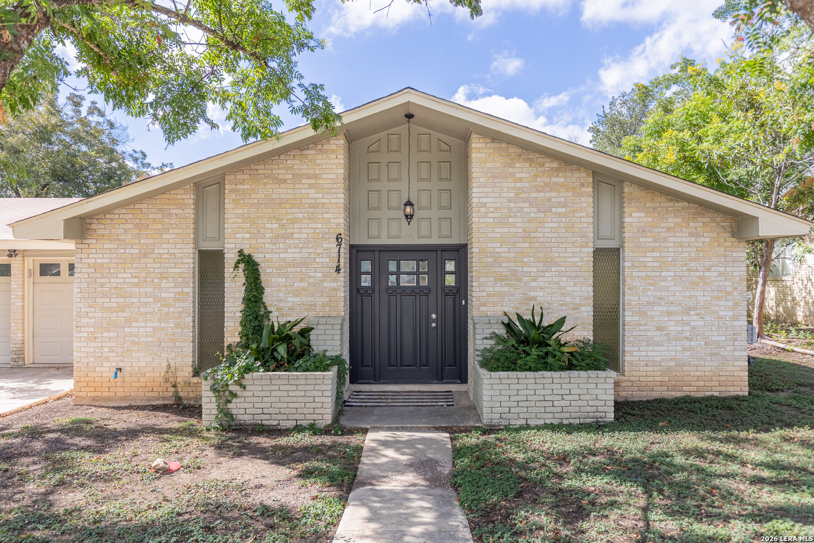 6714 FOREST HAVEN ST, San Antonio, TX 78240