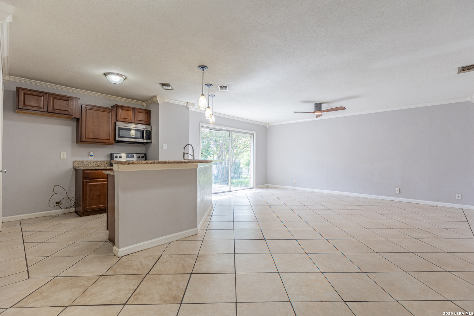 6714 FOREST HAVEN ST, San Antonio, TX 78240