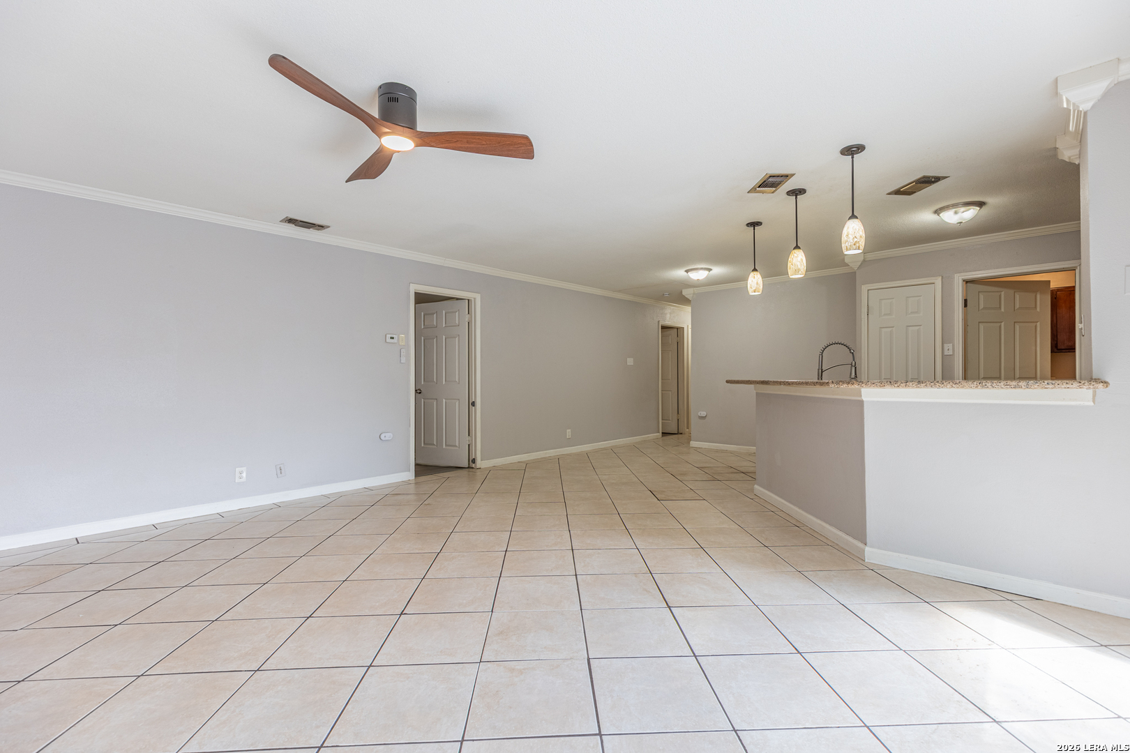 6714 FOREST HAVEN ST, San Antonio, TX 78240