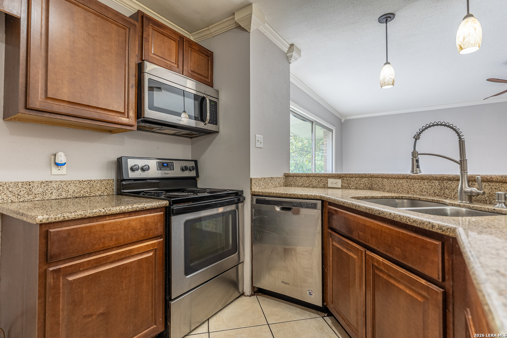 6714 FOREST HAVEN ST, San Antonio, TX 78240