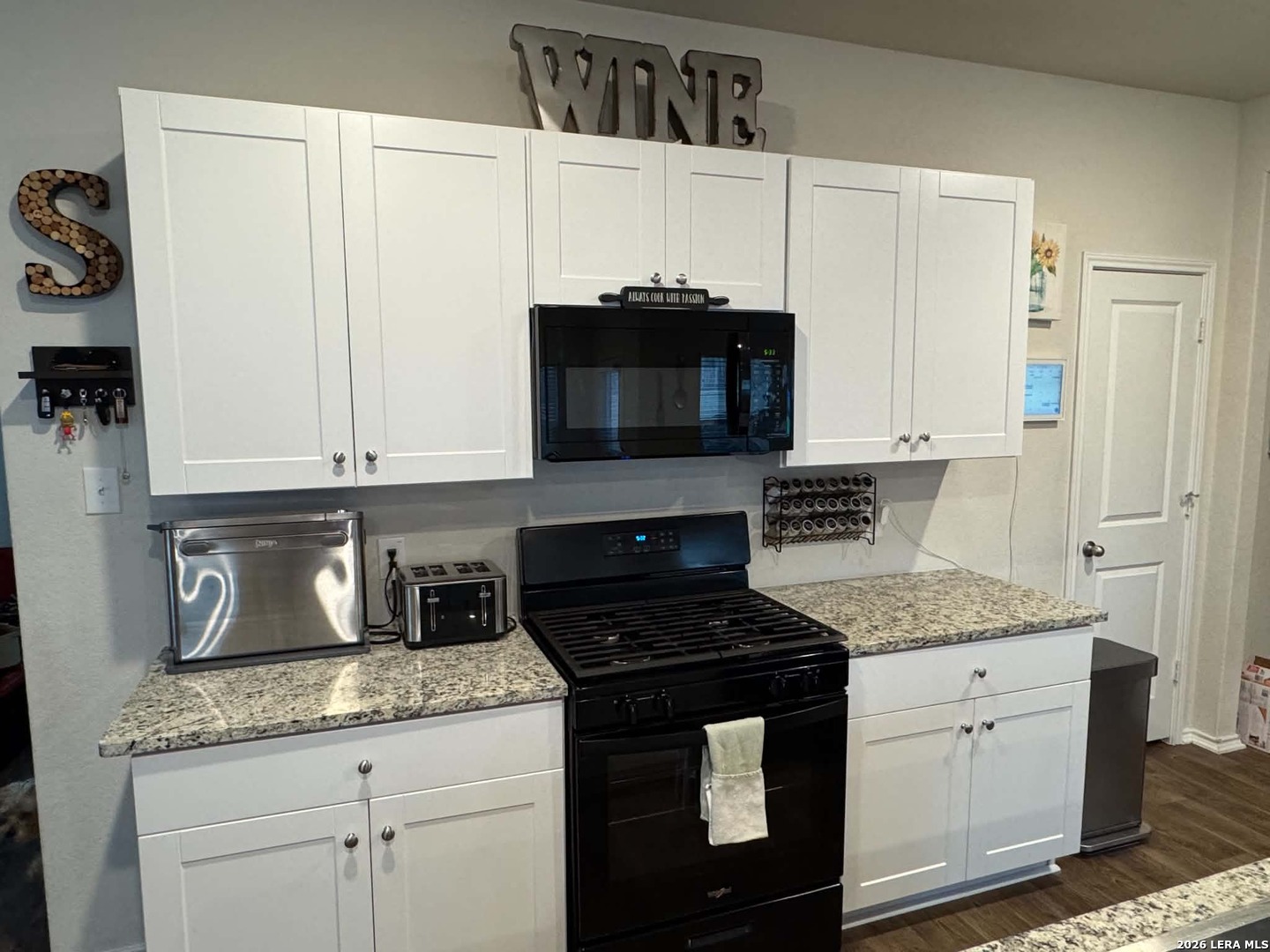 6726 Greensleeves, San Antonio, TX 78252