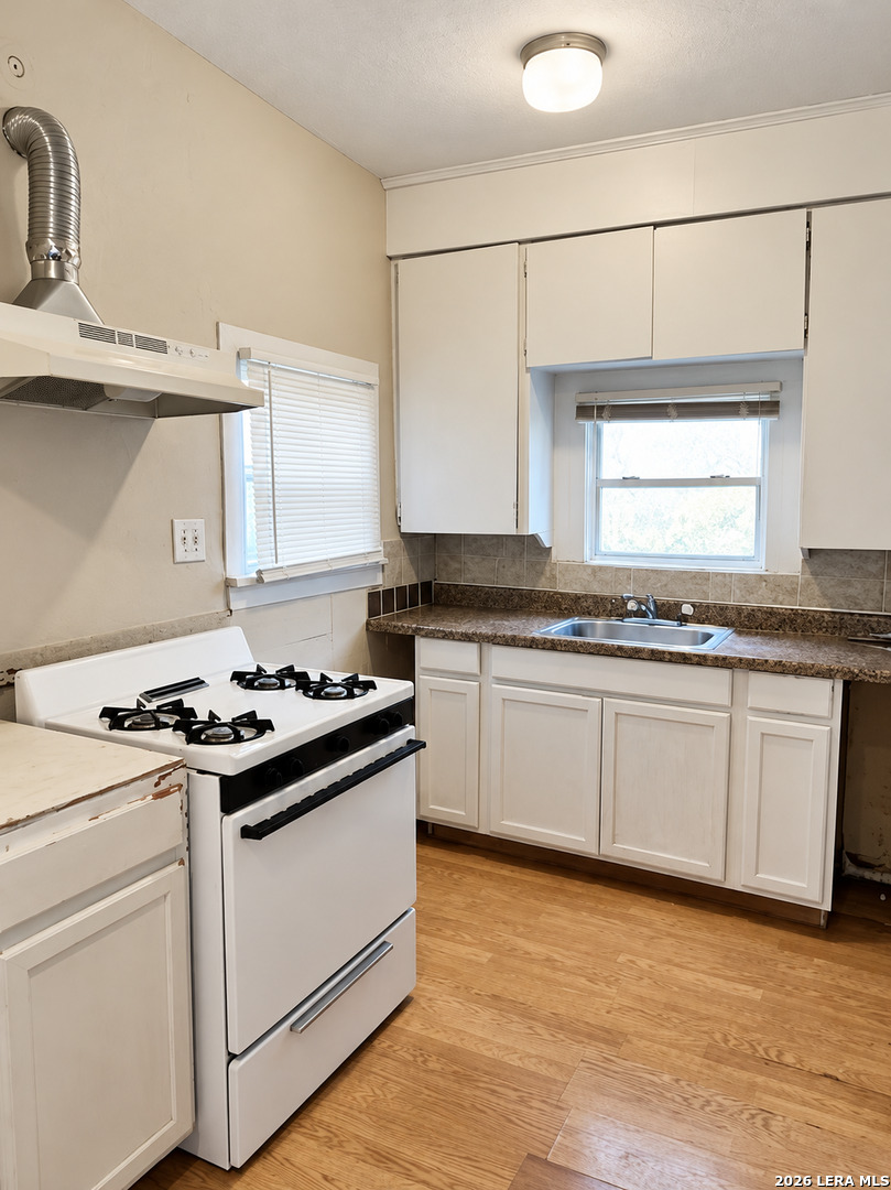 330 Barrett, #2, San Antonio, TX 78225
