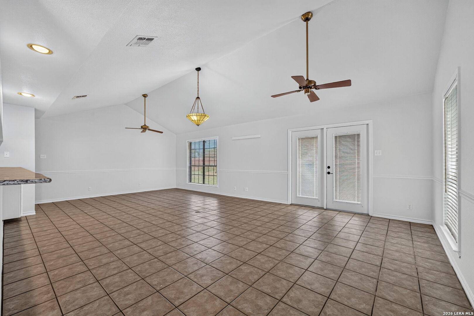 1704 STRAIT LN, Pleasanton, TX 78064