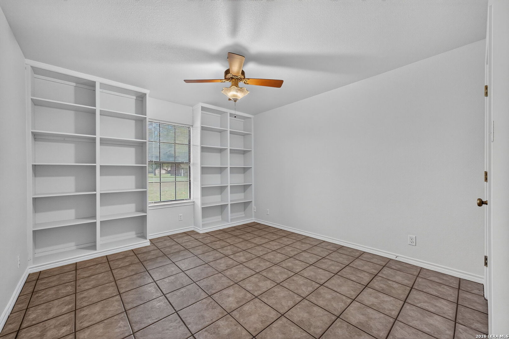 1704 STRAIT LN, Pleasanton, TX 78064