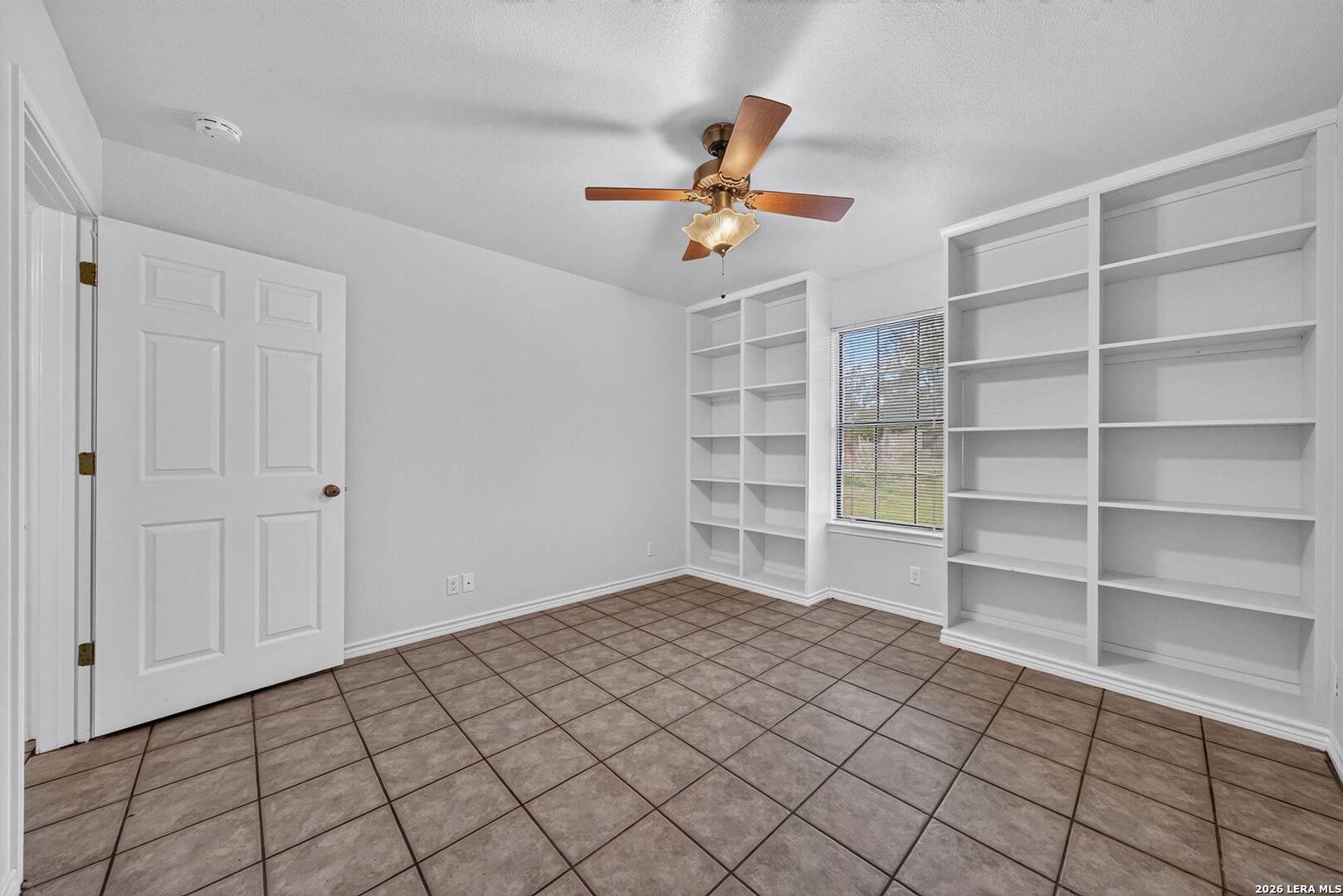 1704 STRAIT LN, Pleasanton, TX 78064