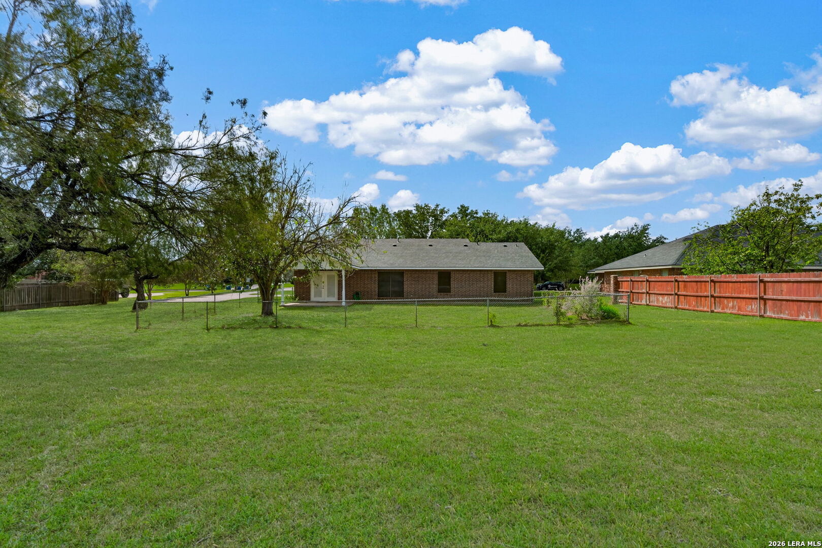 1704 STRAIT LN, Pleasanton, TX 78064