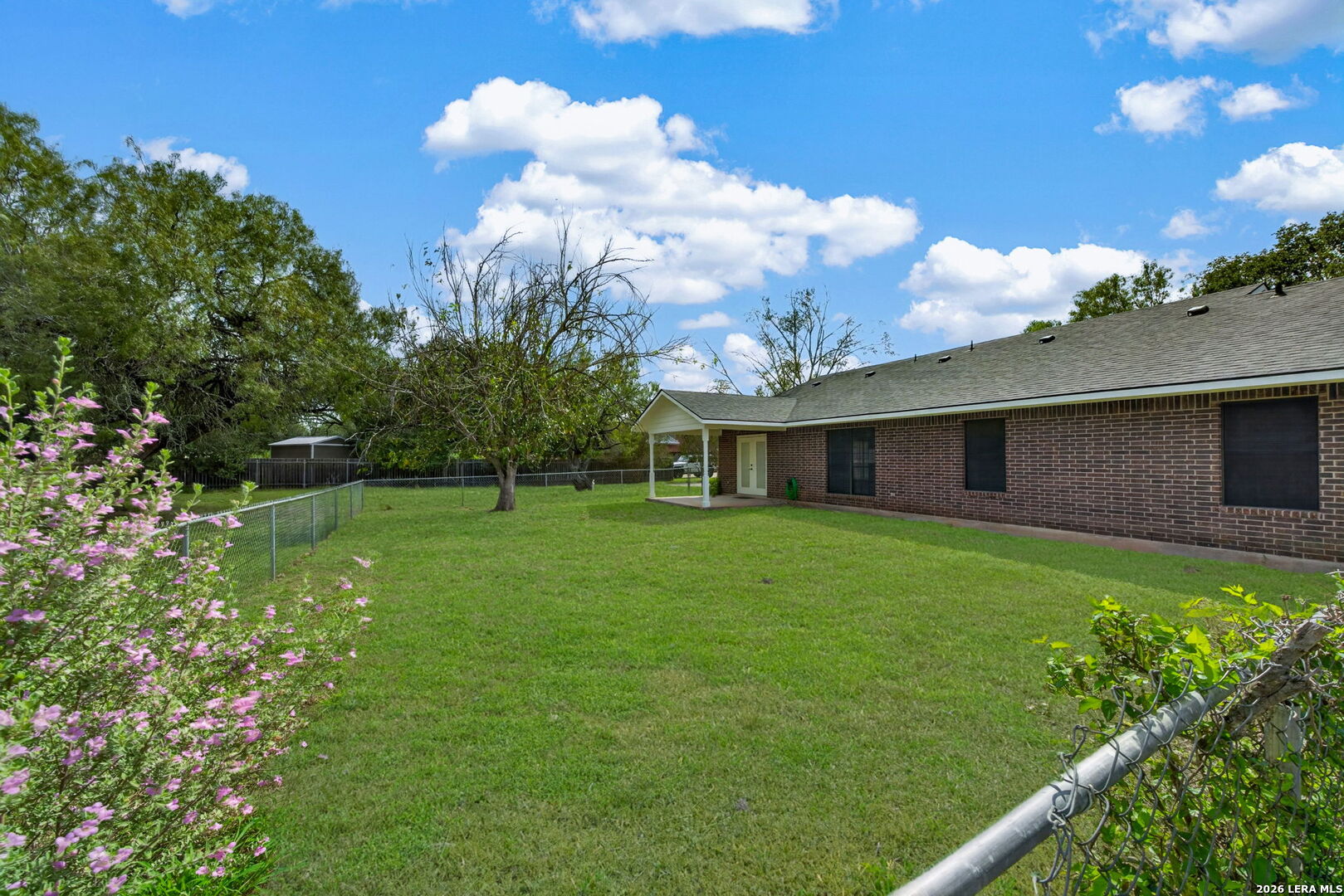 1704 STRAIT LN, Pleasanton, TX 78064