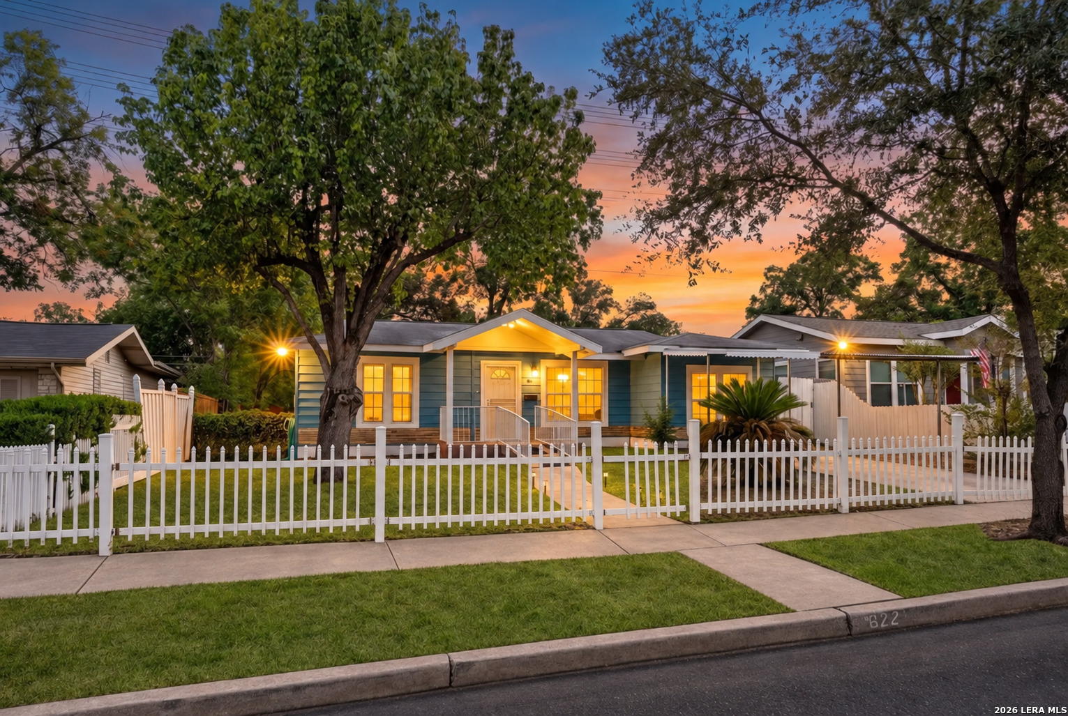 Property photo for 322 EDGEBROOK LN, San Antonio, TX