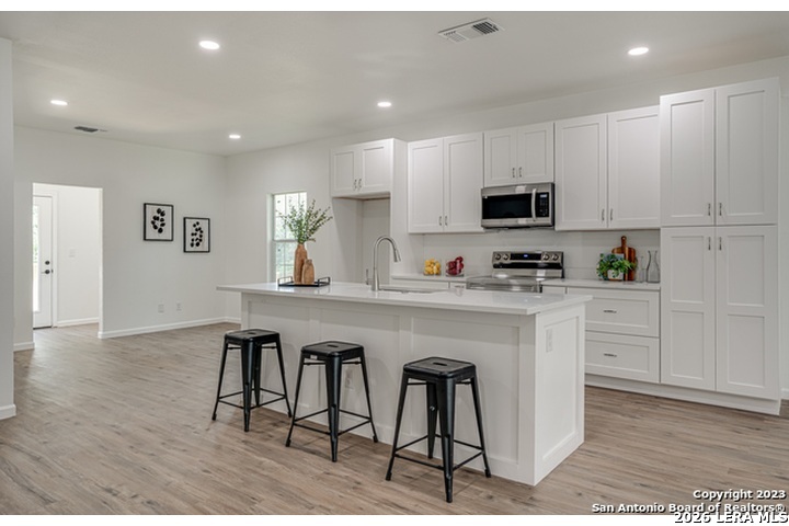 933 Denver, San Antonio, TX 78210