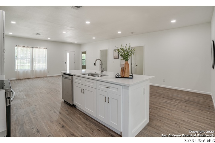 933 Denver, San Antonio, TX 78210