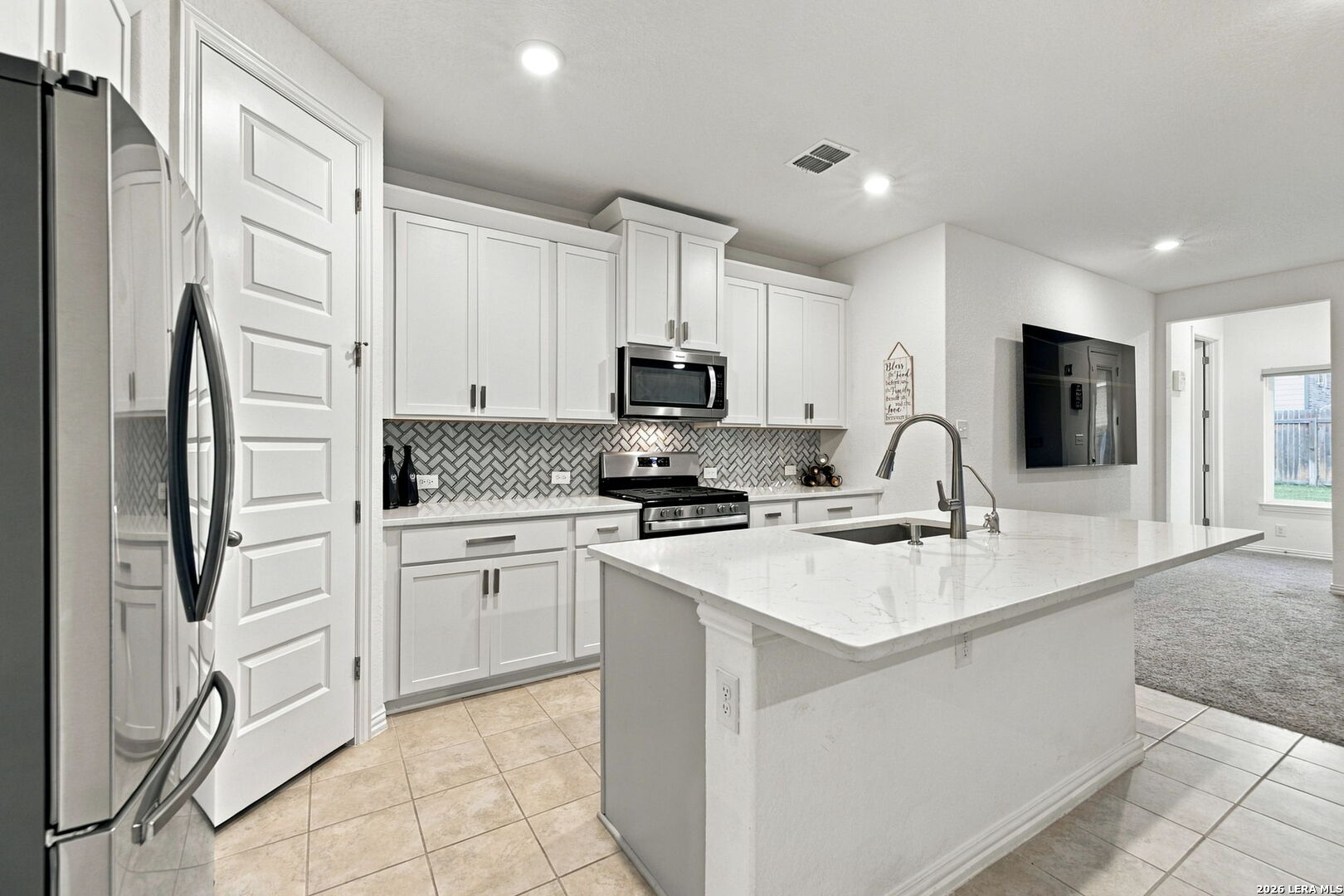 6615 Hoffman Plain, San Antonio, TX 78252