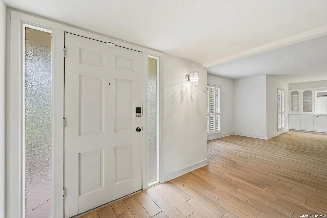 Entry/Foyer