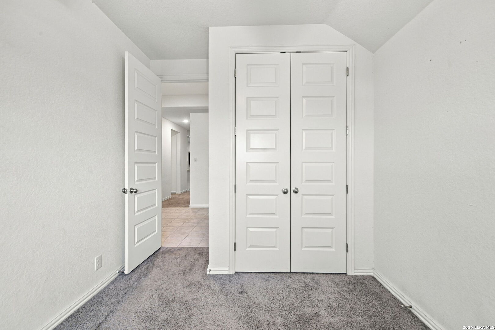 6615 Hoffman Plain, San Antonio, TX 78252