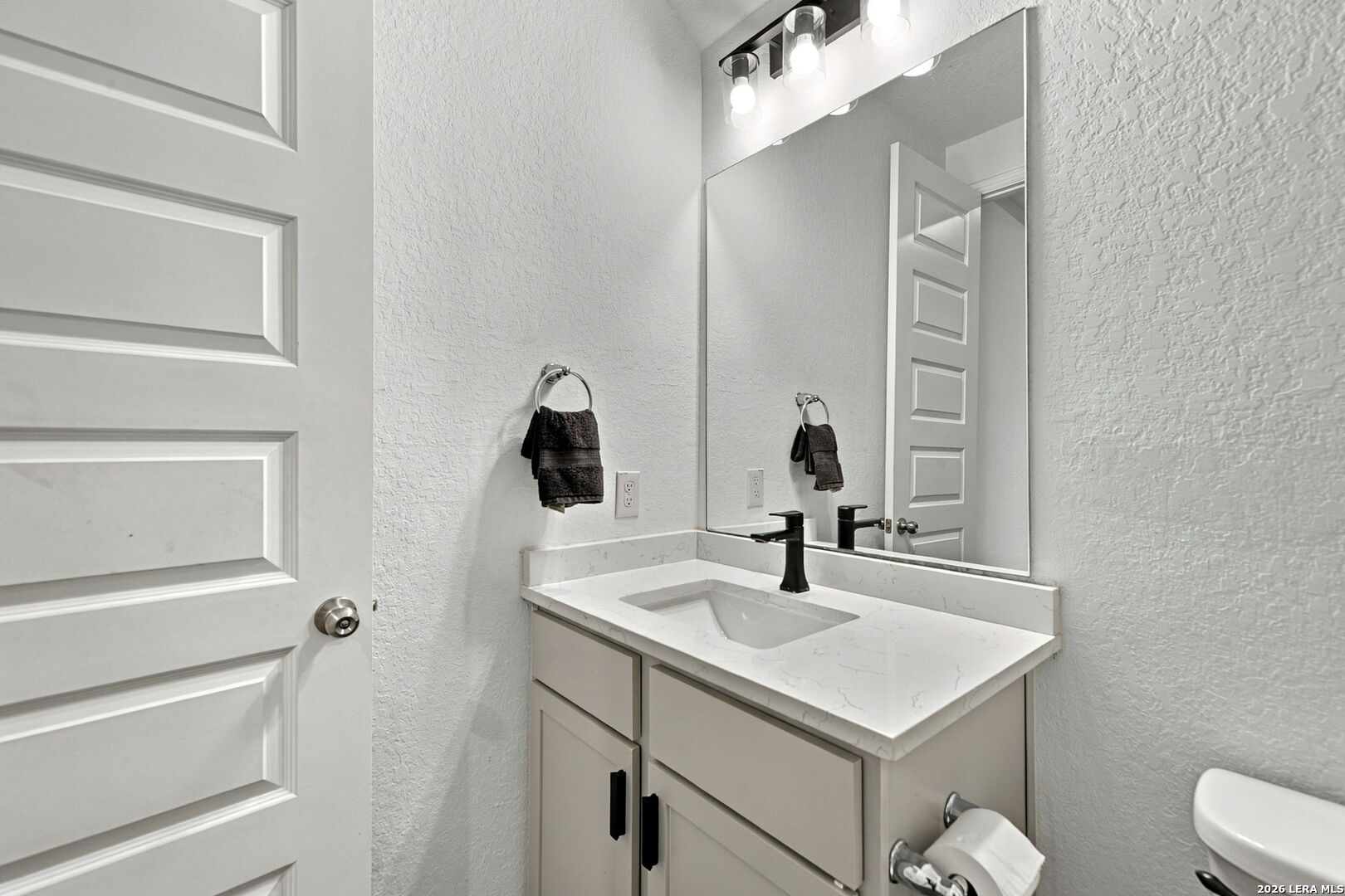 6615 Hoffman Plain, San Antonio, TX 78252