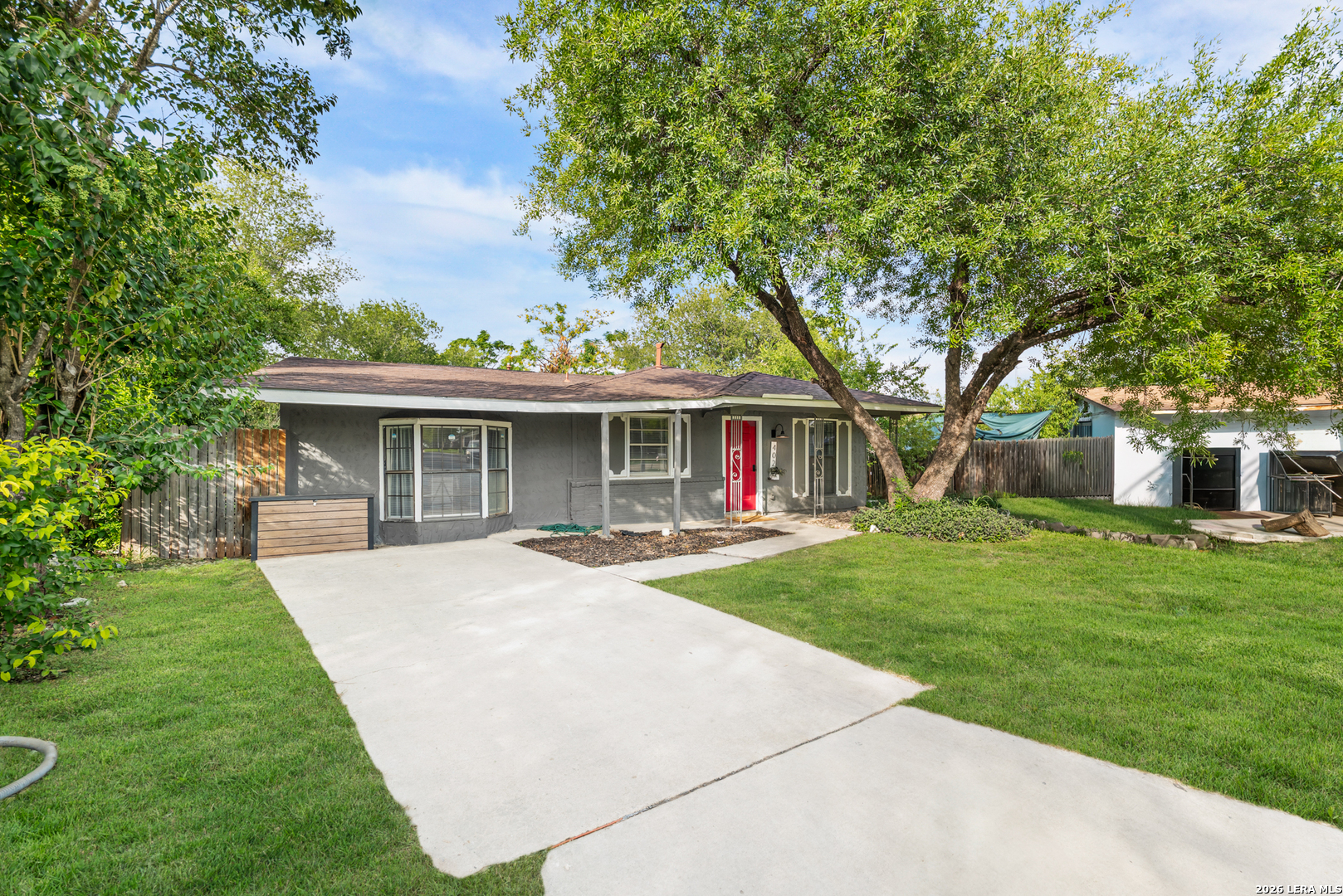 402 Park Field Dr, San Antonio, TX 78227