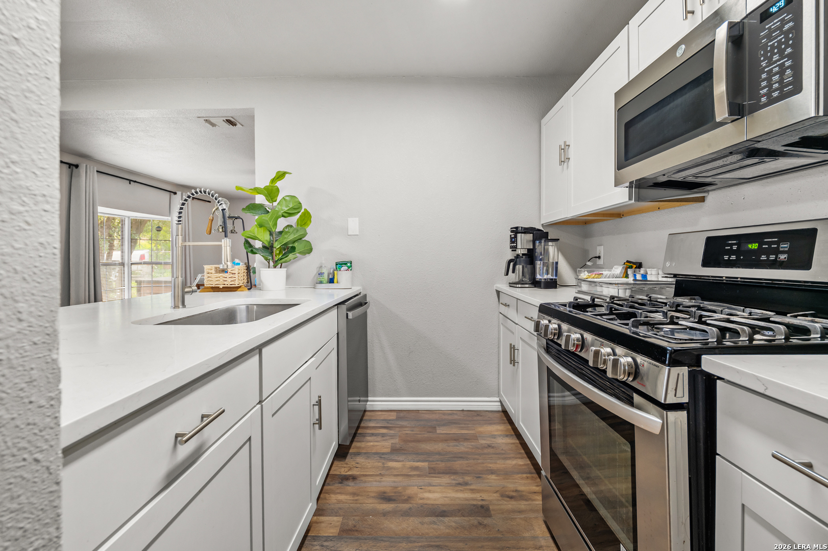 402 Park Field Dr, San Antonio, TX 78227