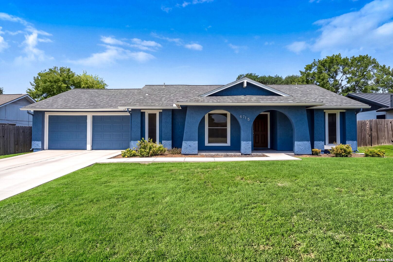 6715 OAK LAKE DR, San Antonio, TX 78244