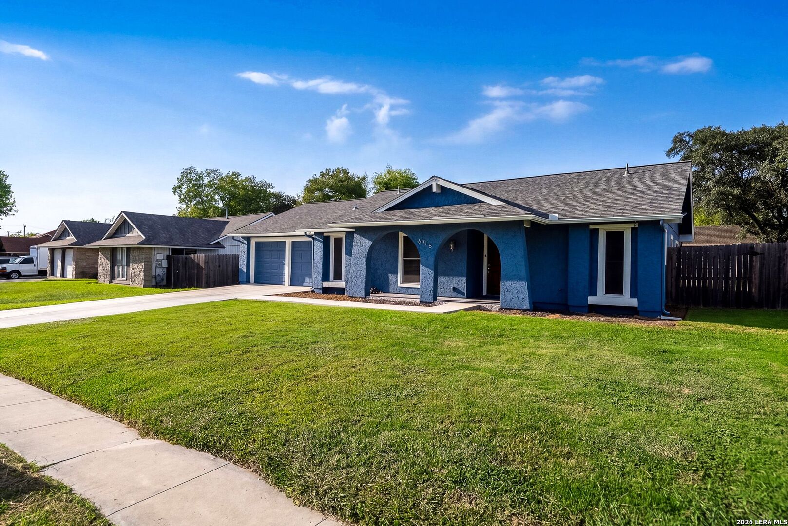 6715 OAK LAKE DR, San Antonio, TX 78244