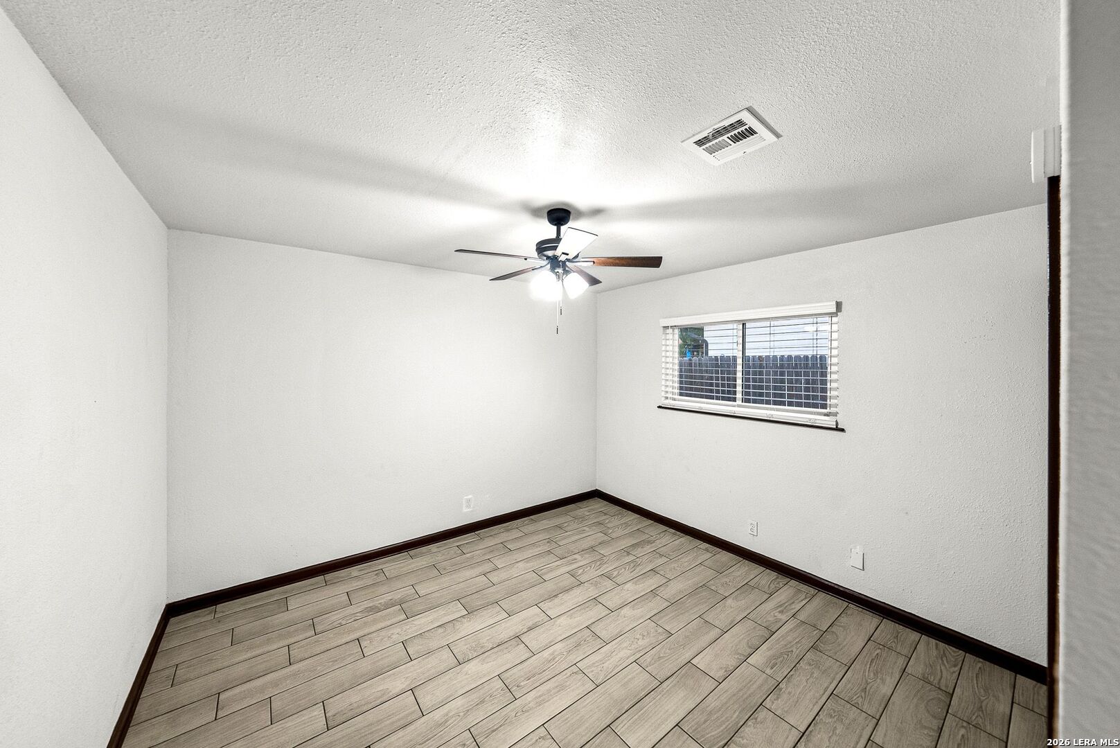 6715 OAK LAKE DR, San Antonio, TX 78244