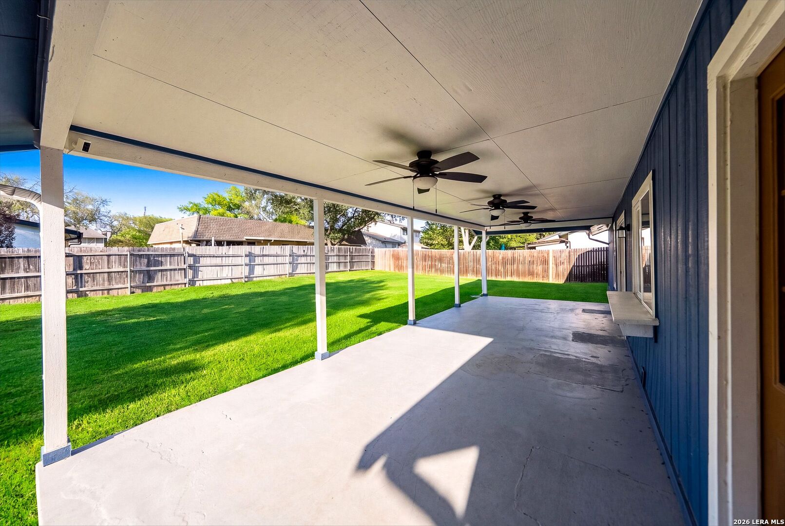 6715 OAK LAKE DR, San Antonio, TX 78244