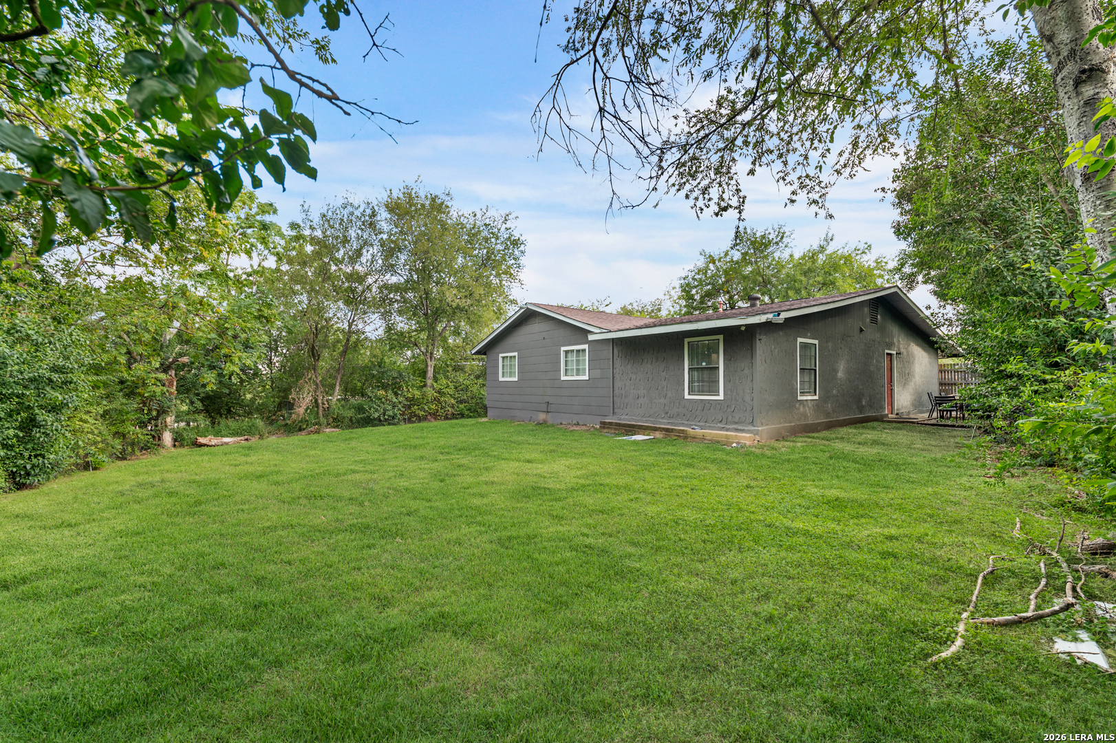 402 Park Field Dr, San Antonio, TX 78227