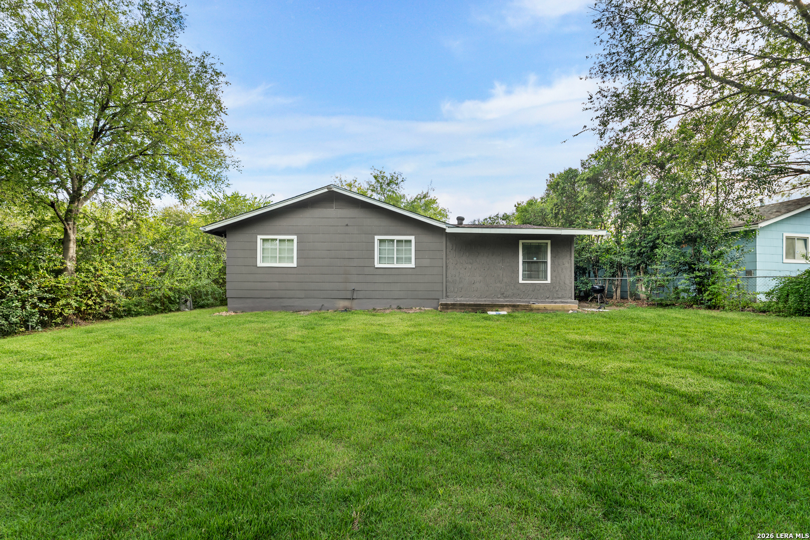 402 Park Field Dr, San Antonio, TX 78227