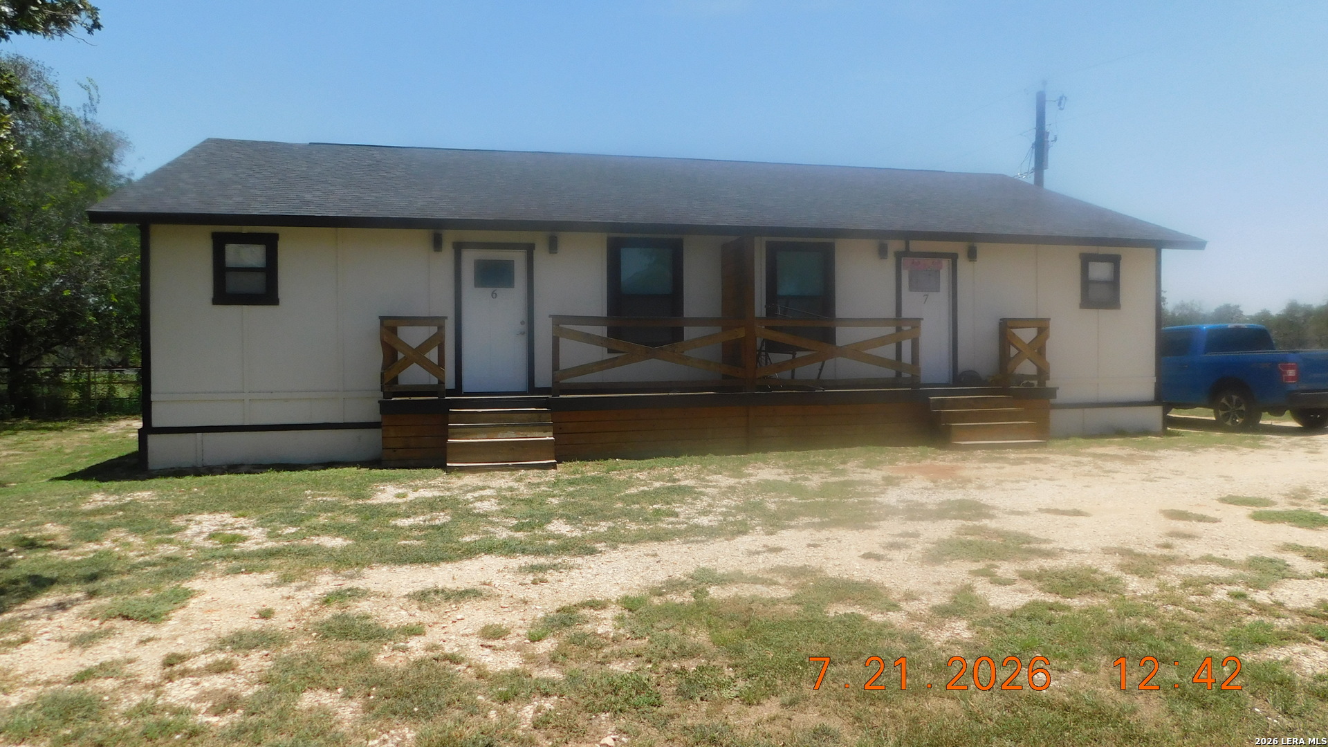 Property photo for 425 POST OAK RD, Poteet, TX
