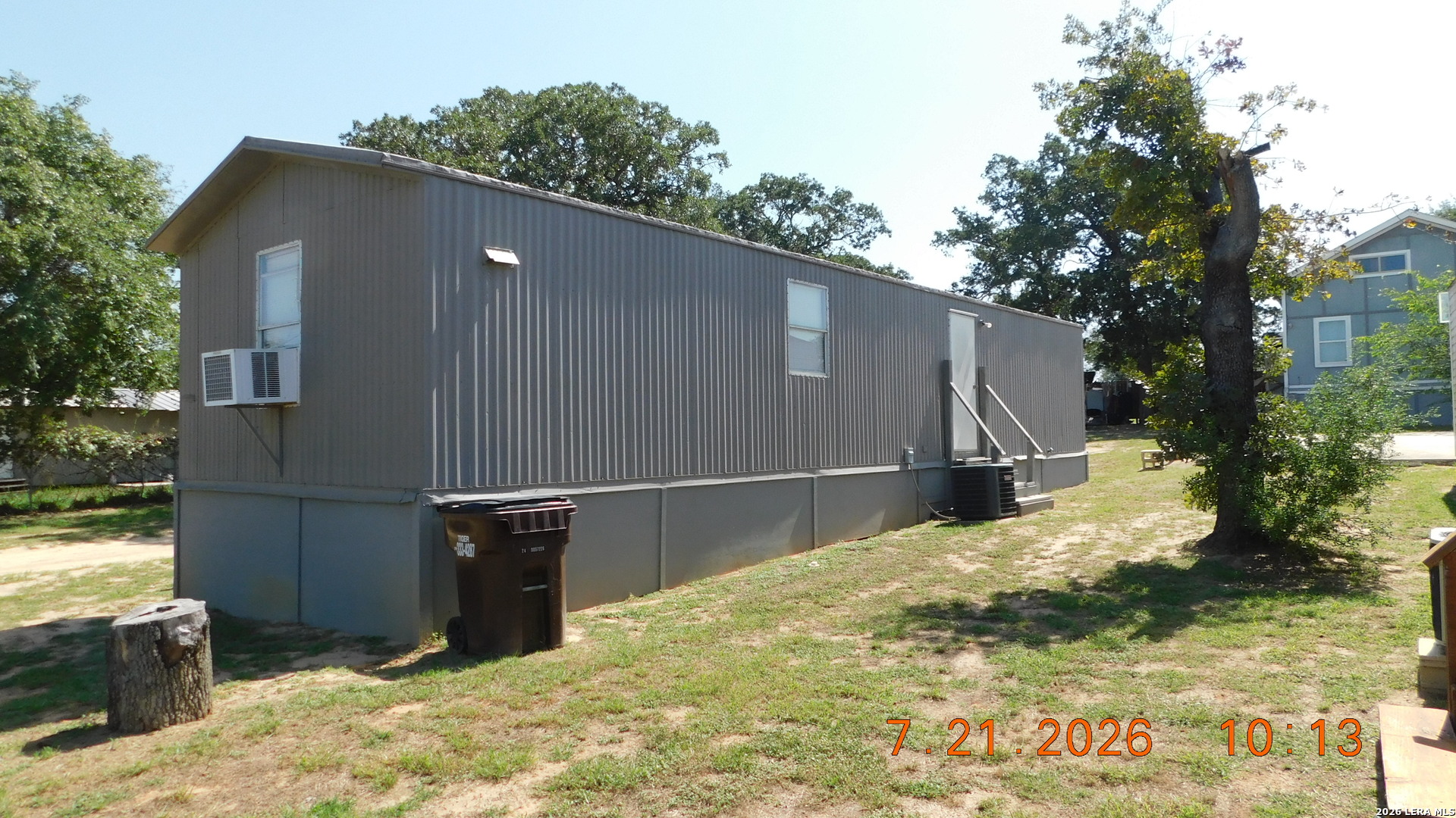 425 POST OAK RD, Poteet, TX 78065