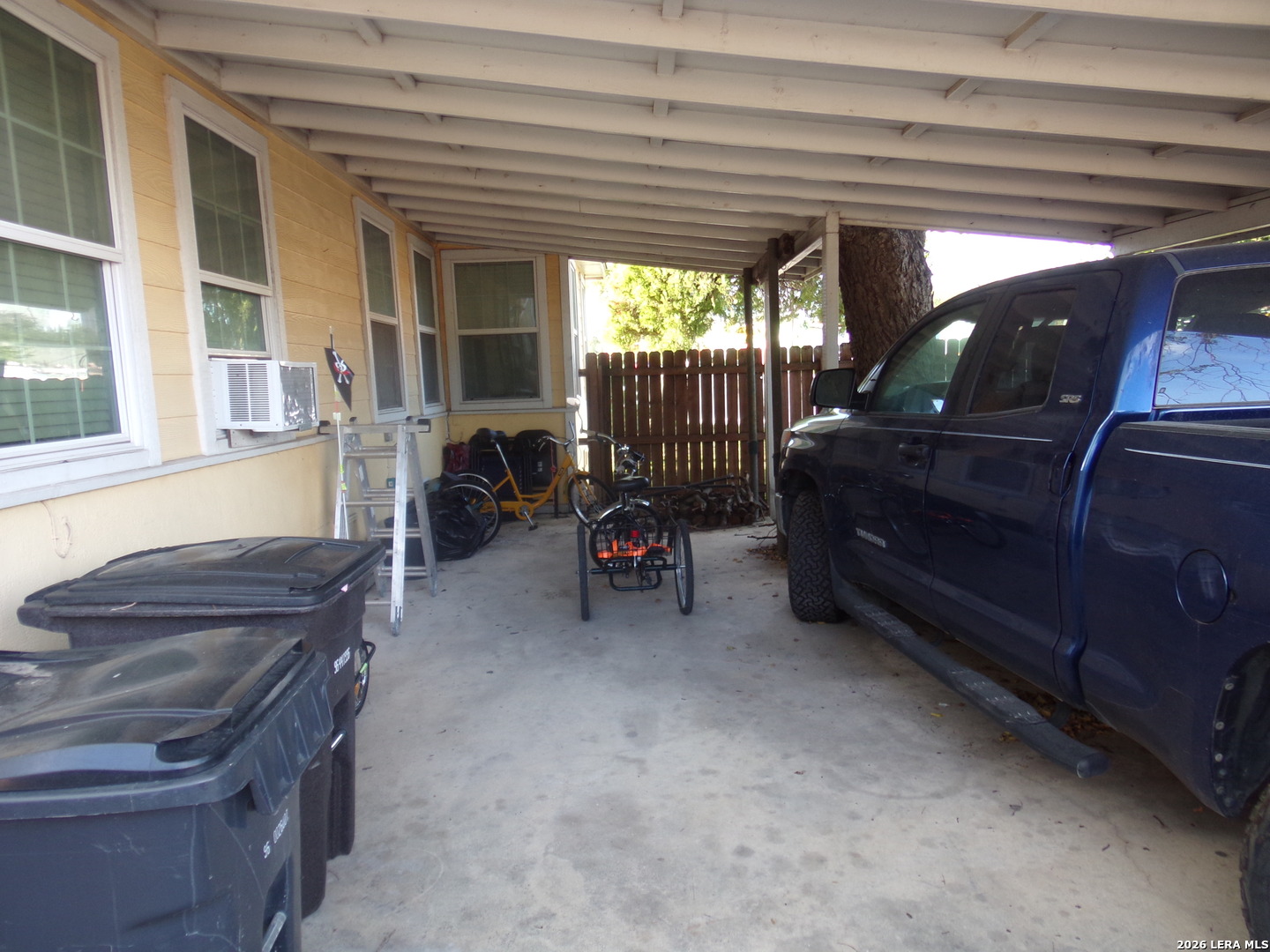 102 Westminster Ave, San Antonio, TX 78228