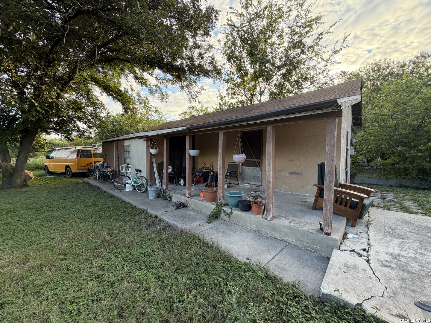 810 Dawson St, San Antonio, TX 78202