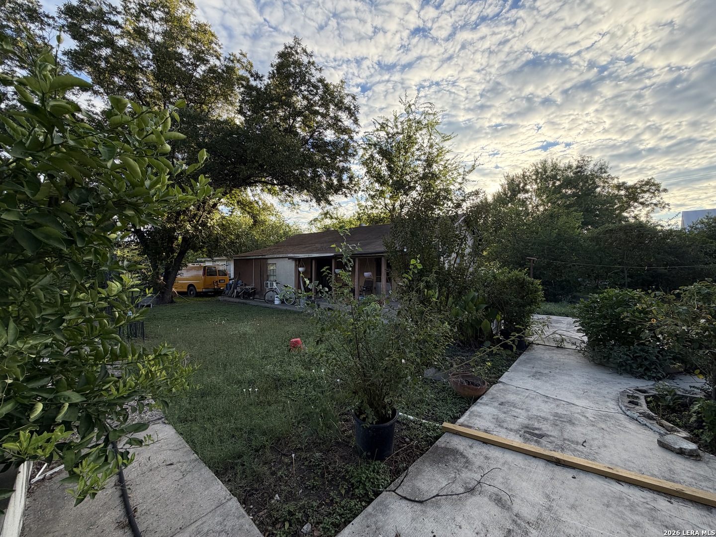 810 Dawson St, San Antonio, TX 78202