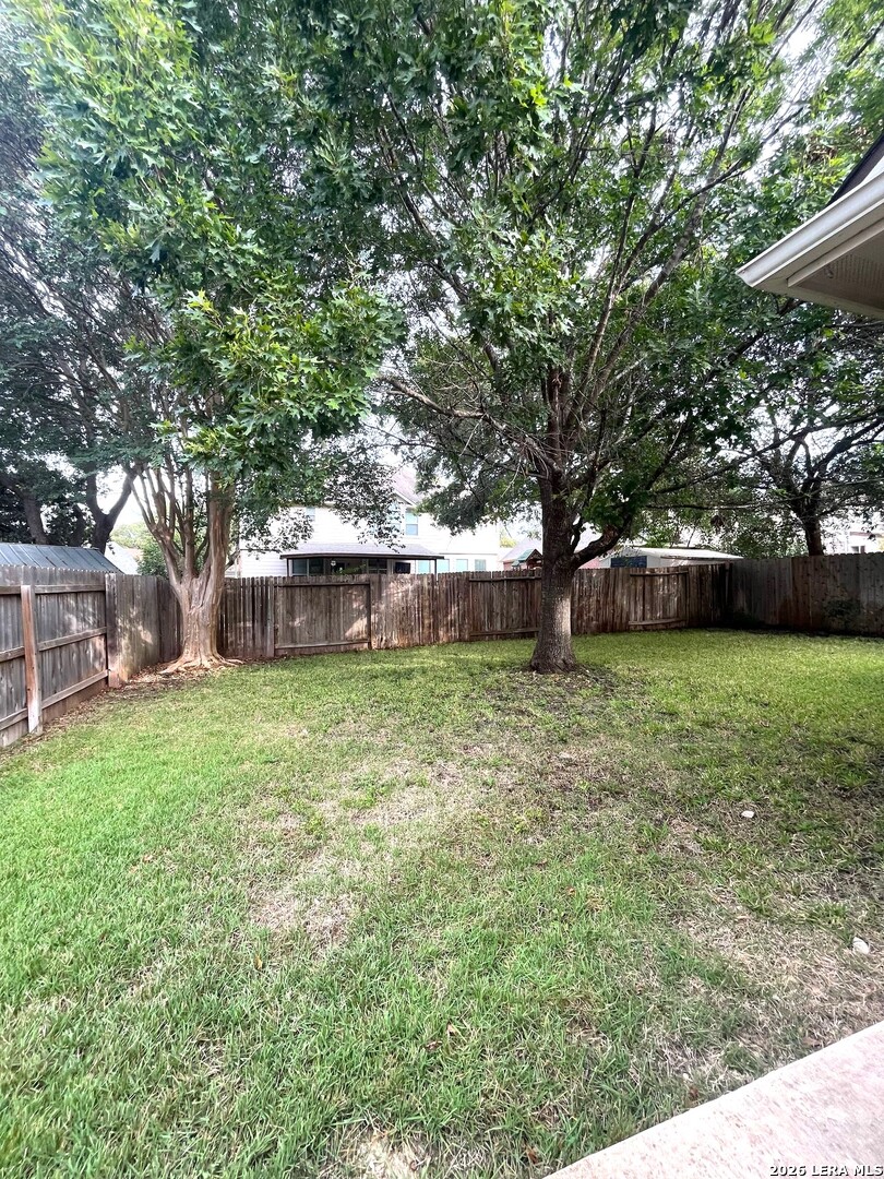 549 THURBER DR, Schertz, TX 78154